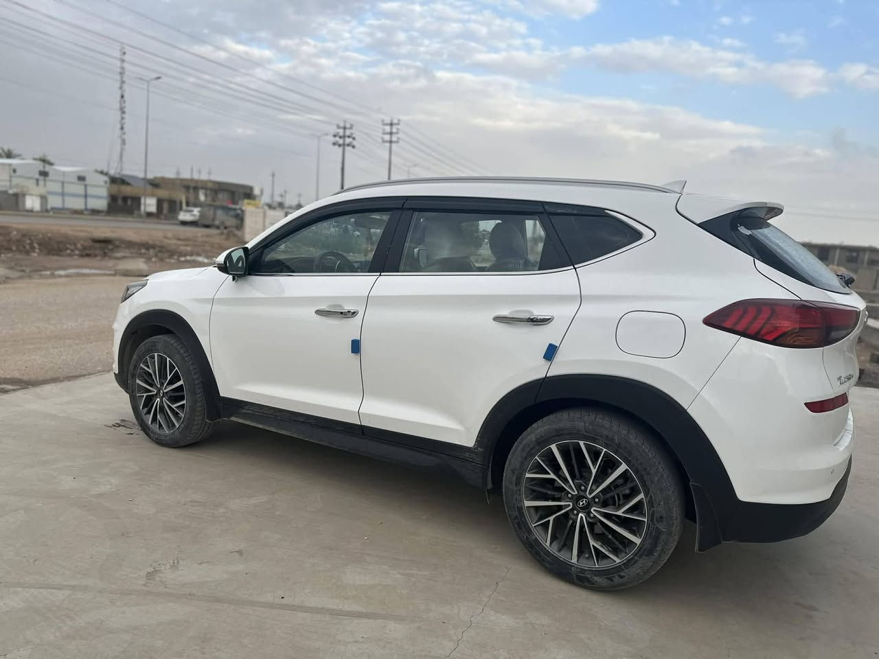 السلام عليكم توكسان مديل2020 خليجي مكفوله عده بارد اقل شبر  بالباب الخلفي محرك  بلادي سياره جديده معنه الكلمه مري شفط سايد بريك بل رجل لد امامي خلفي يدات نيكل رقم بغداد بأسمي 
شركة الگاصد ماشية 65الف مكاني بابل 
السعر 195وبيها مجال
للاستفسار ***********
***********
