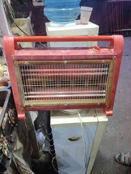 صوبه كهربائيّة اخت الجديده نار تخبل السعر 20الف العنوان حله ورديه خارج قرب علوت المخضر يم البسطيات مال المخضر  *********** وبي مجال الشراي فقط
