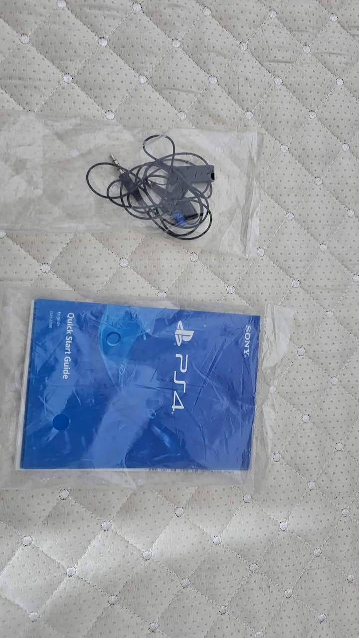 للبيع PS4 Slim 1TB نظيف جدًا ✨
- استخدام خفيف ومحافظ عليه
- نسخة 1 تيرا
- الجهاز بحالة ممتازة بدون مشاكل 
- ويا الجويستك الأصلي 🎮
- كامل الملحقات والكارتون الأصلي
- شغال 100% وما مفتوح للصيانة
-مشتري من محل فاضل سوني جديد وجنت تاركه بسبب الدراسه و محد مستخدمه غيري يعني اخو الجديد تجي تجرّبه يمي اي مشكله أو صوت بلجهاز ماكو+حرارته مستقره علا اي لعبه
مناسب للألعاب الأونلاين والأوفلاين، والجهاز جاهز للفحص والتجربة 

السعر:  350 ألف قابل للتفاوض بالمعقول  
الموقع: الناصرية الإسكان الصناعي

للاستفسار مراسلة الإنستقرام  re_ivr  📩 (***********)
