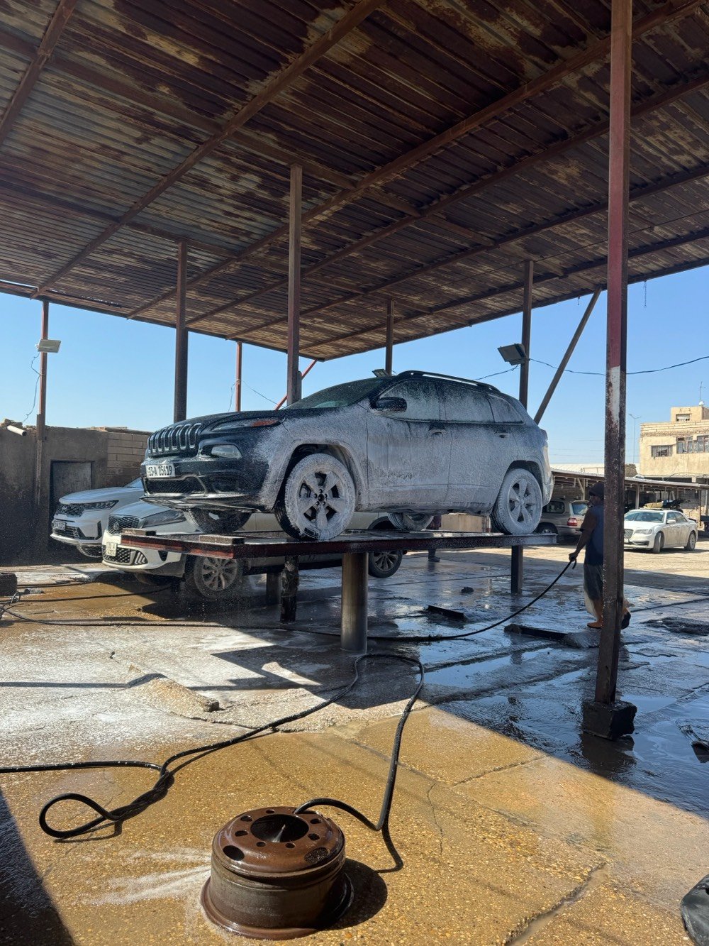 جيب بزون موديل ٢٠١٧.

سياره  كامره خلفيه



سقف بانورما



مثبت سرعه



مقاعد كهربائية



مصابيح زنون



حادثها تبديل بنيد وجاملغ وبابين وسياره بيها زلوغ قليله



سياره تبريد شغال قطعتين



ماشيه ١٩٥ كيلو



تايرات جديده كلش



السعر 104$



الاتصال ***********ميسان



سنويه ل 2029