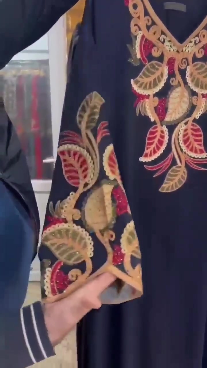 دشداشة كشمير مطاط الأصلي تطريز
سعر الدرزن ١١٠ الف
قياسات L XL XXL


**إذا كنت صاحب هذا الإعلان وتريد حذفه لأي سبب، رجاءا أرسل رسالة إلى الدعم الفني**