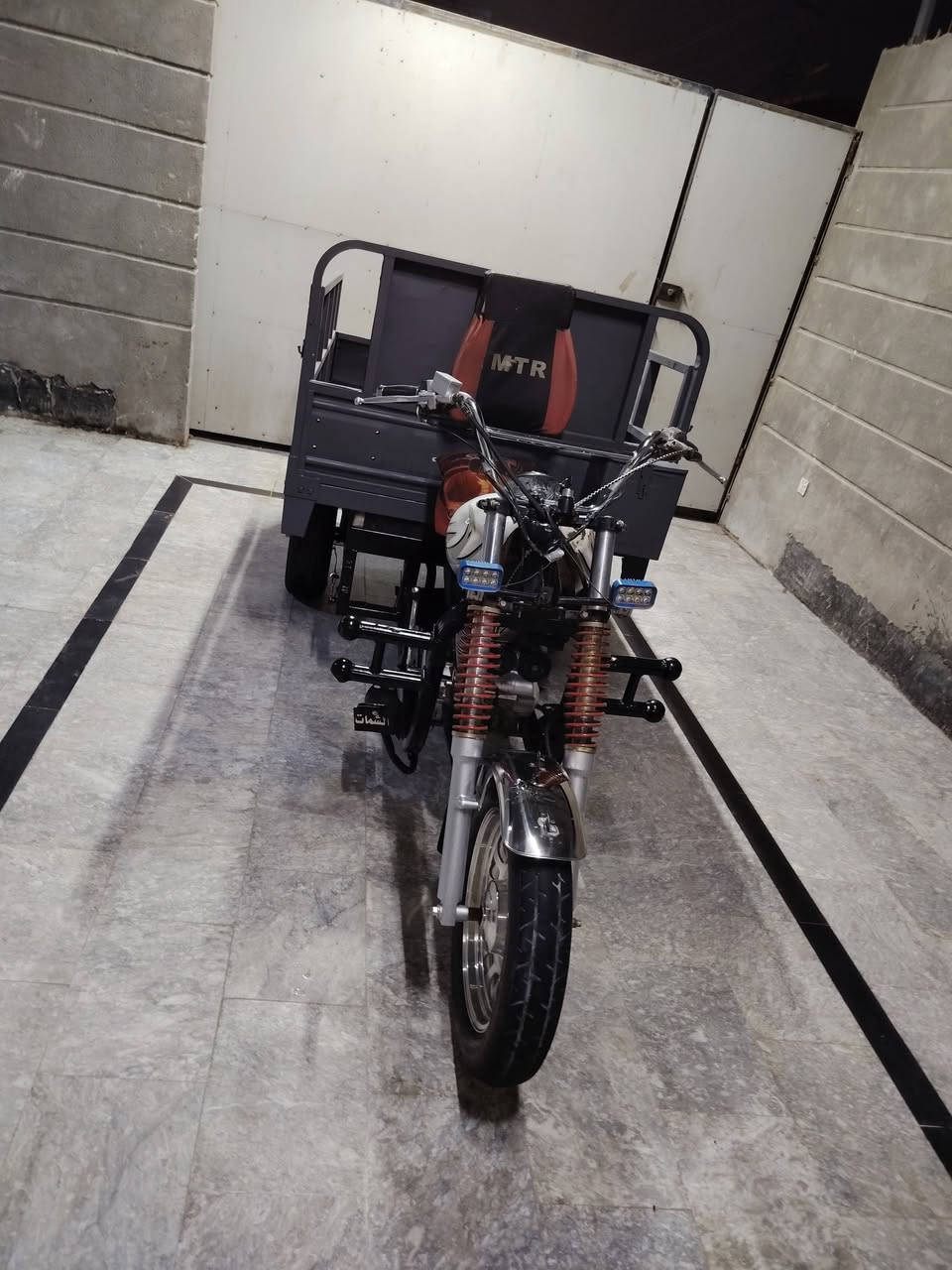 سلام عليكم ستوته لبيع اصولي رقم ابيض وسنويه اصوليه ستوته جاهزه من كلشي مكاني بصراه  ابو الخصيب حمدان اتصل عله هاذ الرقم ***********وانه بخدمت
