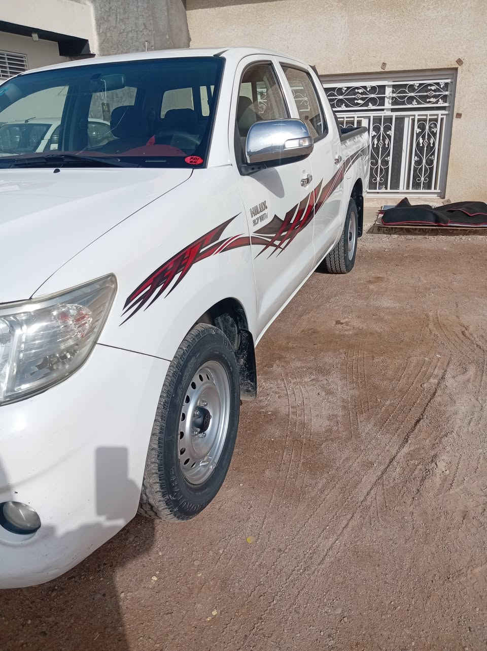 السلام عليكم
هايلوكس 2014 كير عادي مكفولة شاص 12 رقم واسط باسمي مكانها محافظة ميسان
***********
