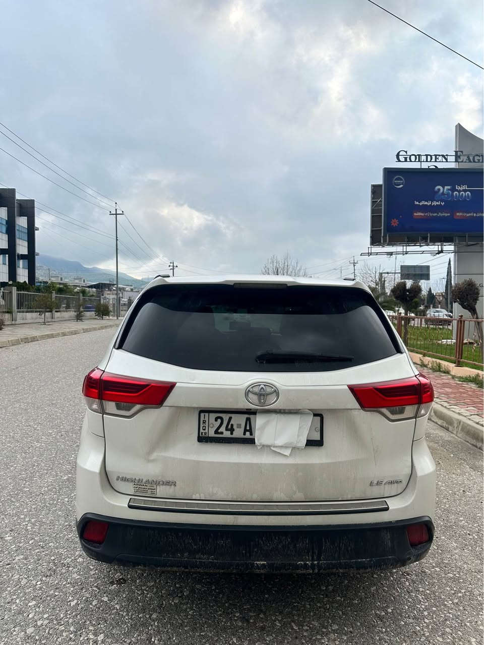 TOYOTA HIGHLANDER 2018
سعر (٢٦٥)$ مجال 
4*4 دبل اكسن
ره قه م سنوى جديد 
(١٠٠)milياجوى 
گير محرك تبريد بشه رت 
دبل اكسن بشه رت
٣ مقعد

سياره يال دهوكى 
(***********)☎️ دهوك, العراق
