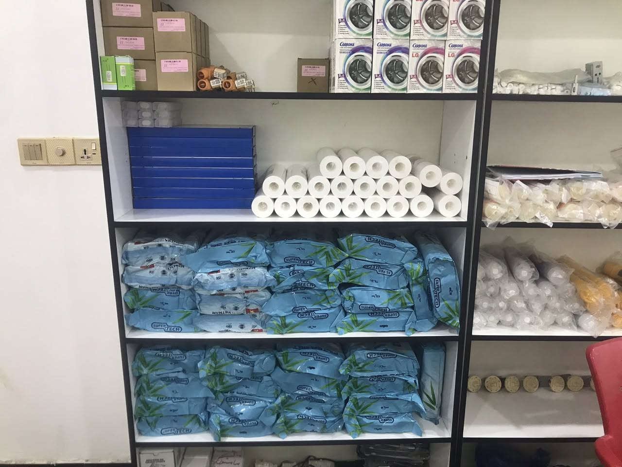 فلاتر مرحله أولى فيتنامي الأصلي والمنبرين وملحقاته الكوبرى الهندي….. مع عليك الا تتصل ويوصلن لباب بيتك تتوفر صيانه موقعيه لجميع أنواع الفلاتر ….. كما يتوفر المنظف الكاربوني لجميع أنواع الغسالات وكذلك الكره العطرية تخلص الغساله من جميع الروائح الكريهة…. للاستفسار الاتصال واتساب ***********
