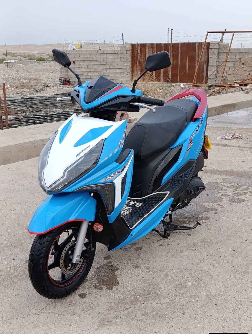 شاينك للبيع موديل 2025 نضافه كدام عينك تفاصيل اكثر خاص او اتصل عل رقم ***********
او مراوس بخمسه كير
