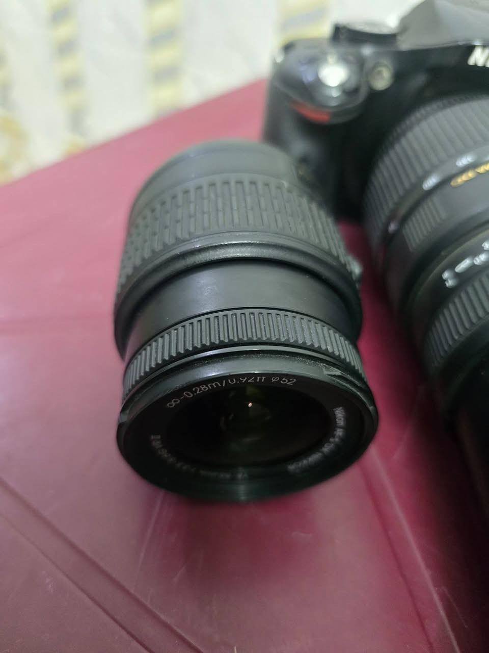 كامره نيكون 5200 للبيع
جاهزه من كلشي وصورته تخبل 

ملحقاته 

شاحنه +بطاريه+عدسة 55

+عدسة70\300 رياضي (العدسة الرياضي بيه خلل بسيط موضح بالمنشور بفيديو ) تصور ومابيه اي مشكله 

السعر ٣٣٠ وبيه مجال للشراي وبخدمتكم. مكاني الناصرية الشطرة الي حاب يشتري يتصل ***********
