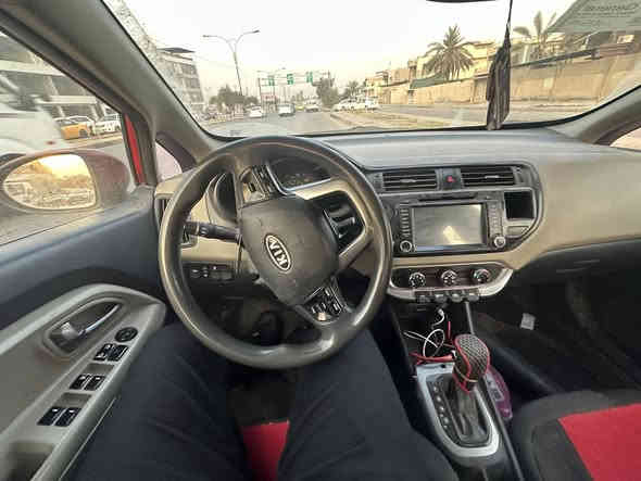 كيا ريو للبيع 

رقم نينوى خصوصي بيها كوبون بانزين

موديل ٢٠١٣ امريكي 

بيها جاملغ صبغ ونص الباب 
والابواب جها اليمين نص الابواب رش اثر شخوط 

الطخم جديد وطخم نوزلات وبلكات ومجاول كلو جديد سياره ما تحتاج اي مصرف 

محرك ١٦ 

السعر ٨٥ ورقه وبيها مجال

للأستفسار التواصل خاص او الاتصال 

***********
***********
