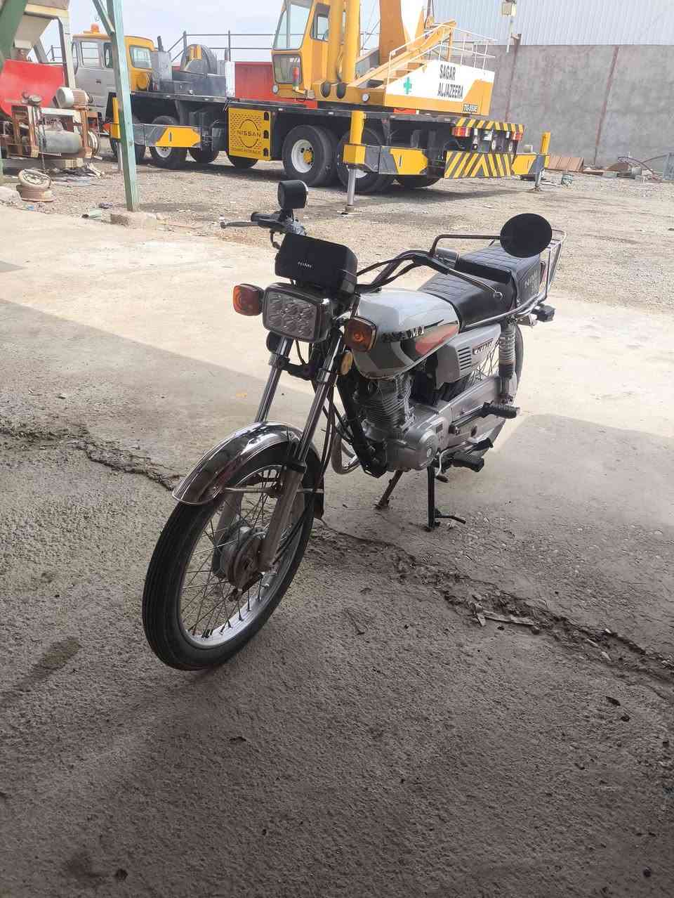 السلام عليكم دراجه البيع
دراجه مكفوله من كلشي بس سكنر ***********
