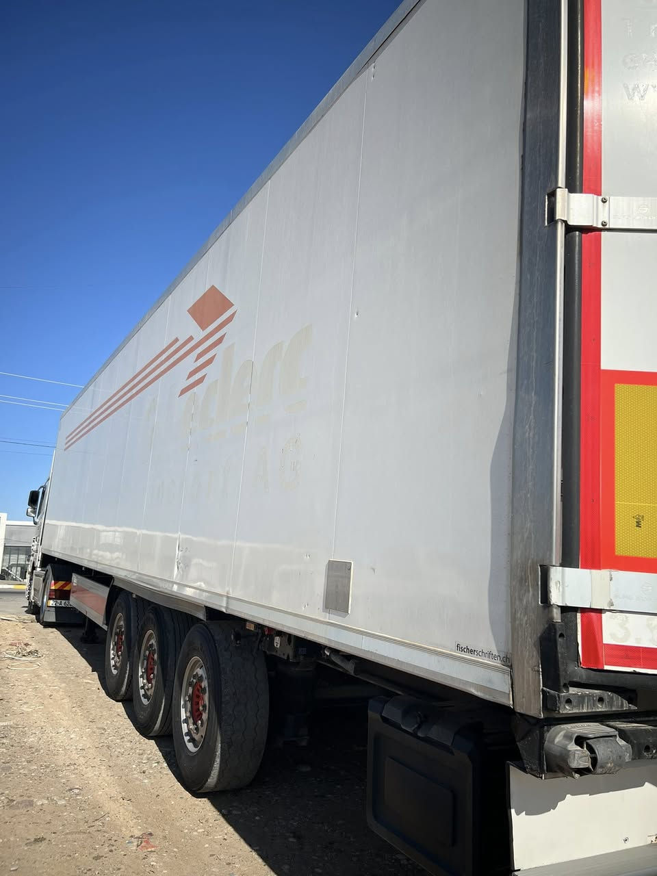 براد جديد سمك ٧ استندرة البيع جيهاد كارير حجم ١٥٥٠ /٢٠١٥  704839977 / واتسئب


**إذا كنت صاحب هذا الإعلان وتريد حذفه لأي سبب، رجاءا أرسل رسالة إلى الدعم الفني**