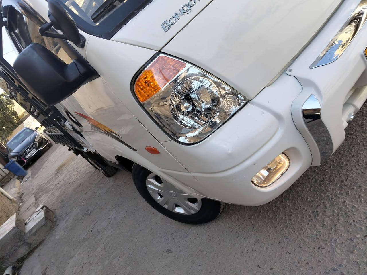 سلام عليكم كيا بنكو 2007  رقم  نكليزي باسمي مكينه 2700   مكينه وكير وكسن نضيفه  شاصي مكفول بيهه مكانات صبغ بسيطه  السعر 85 مكاني بغداد رقم الهاتف ***********
