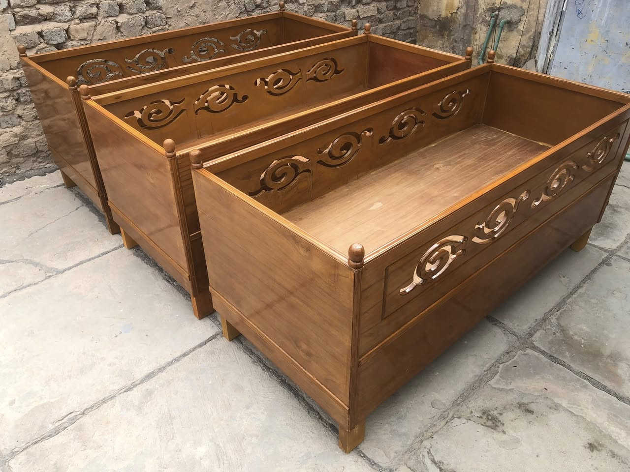 السلام عليكم ورحمة الله وبركاته
جرابي اطفال للبيع عدد ثلاث 
حطاطة  صاج جدد غير مستعملات 
طول 160. عرض 70 . ارتفاع 80 . 
سعر الواحدة 125 إلف 
تواصل اتصال ع الرقم 
***********
