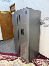 ثلاجه يلجي نضيفه كبيره ام بابين ٠٧٨٠٣٤٣٨٥٥٤