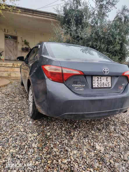 كورلا 2017 رقم سليمانية سنوية جديدة بيها صبغ 3 قطع جهة اليمين السيارة بيها عته بالگير السعر 125 وبيها مجال مكان السيارة ناحية الزاب (***********)
