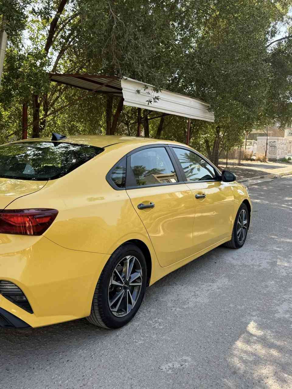 فورتي 2023
وارد امريكي حادث جاملغ وبنيد فقط جاملغ امبدل 
وصور الحادث بالمنشور

مكينه 2000دوش 
مكينه كير مكفولات 
منضومه غاز بيهة

شاشه كامره 
لايت زنون
تبريد ثلج
تخم تاير 
صدر جديد 
رقم بغداد انكليزي تحويل ثاني يوم
السياره جديده بمعنى الكلمه ومابيهة اي نقص
معروضه 147 وبيهة مجال حق الجيه
عنوان بغداد شارع فلسطين 
***********
