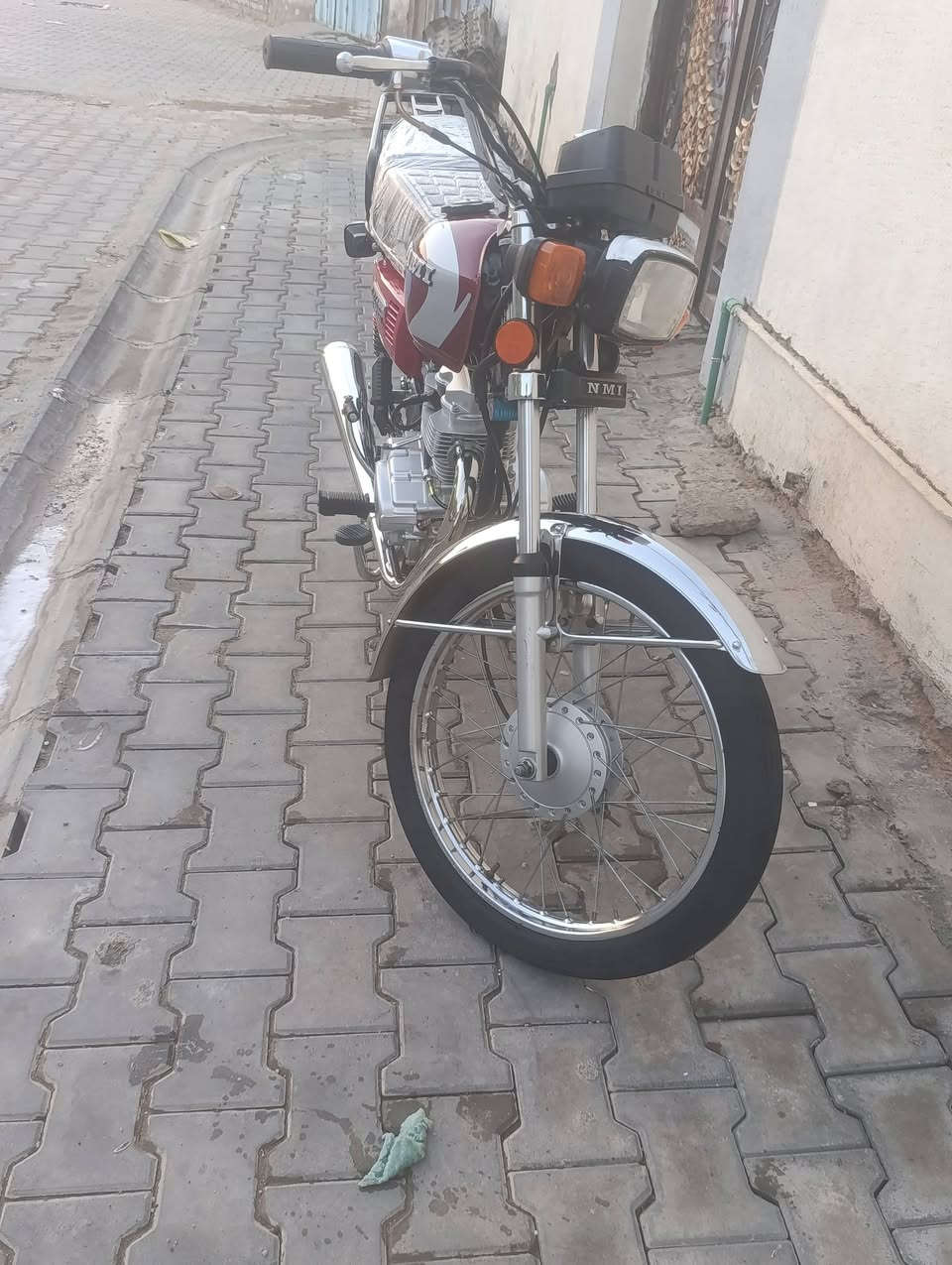 سلام عليكم شباب نامه البيع موديل ٢٣ وكيلها نوفل اخر وجبه دراجه مكفول حته من تفيلس شراي خاص او رقمي ***********
