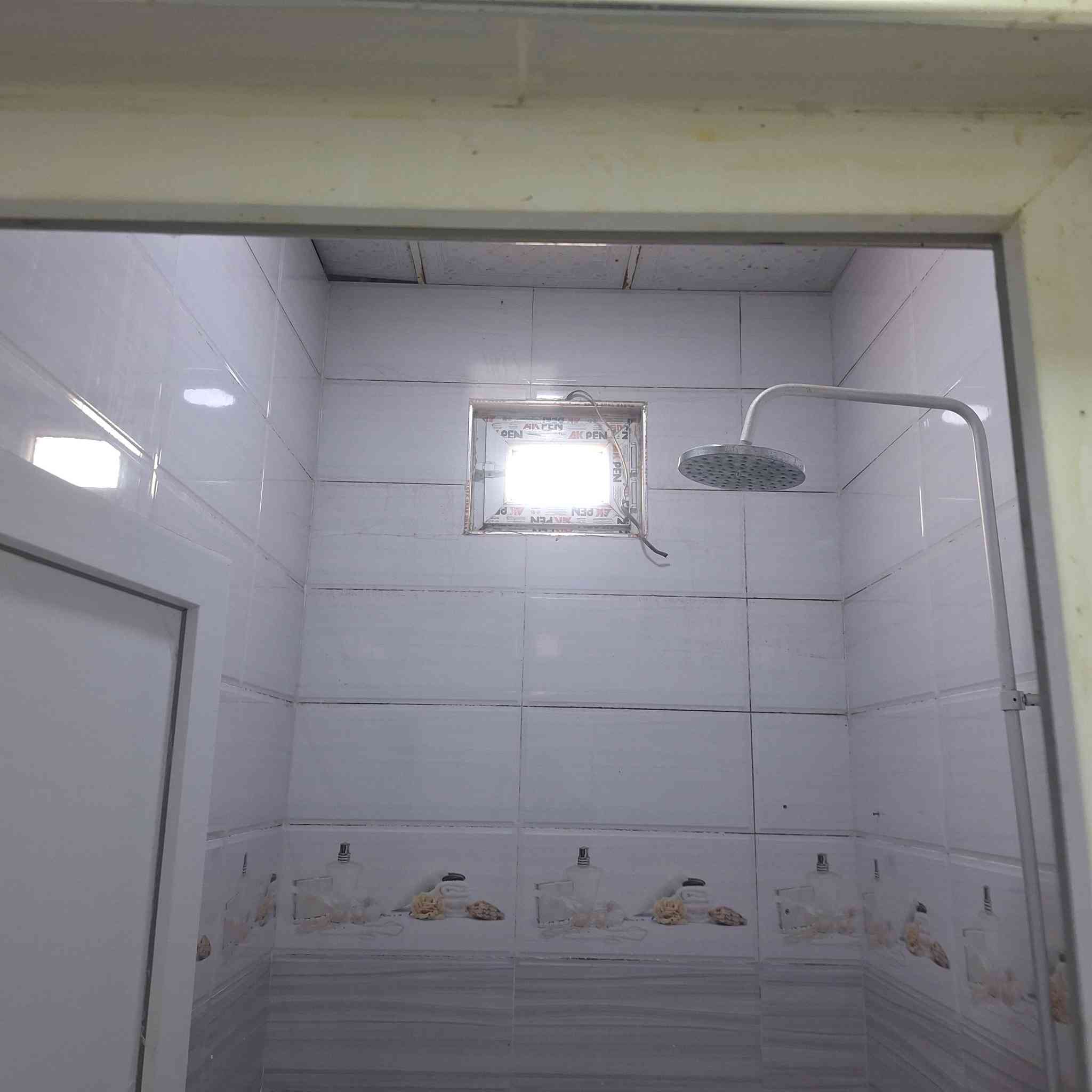 دار للبيع ركن واجهتين
حي الخضراء قرب مدرسة الشهيد الحكيم
مساحة ٣٦٠ متر طابق واحد
***********
