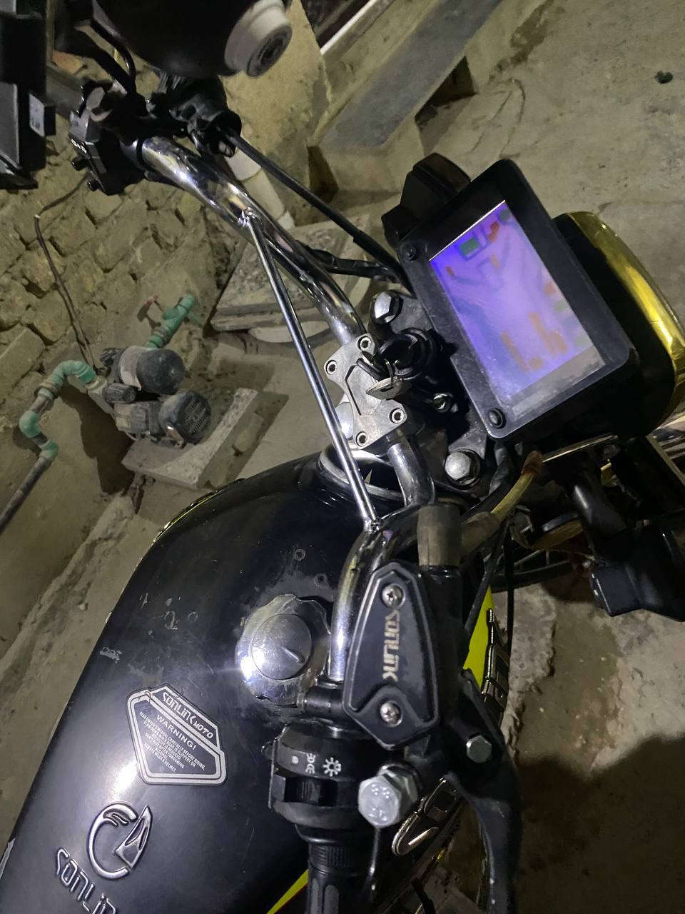 سلام عليكم دراجه سونك 5كير موديل 23محرك 150 ومكفول دراجه مكفوله كفاله عامه برغي ما مفتوح ايشي  كهربائيات كله شغاله ما عدى الدشبول رايده 750 وبيه مجال للشراي مكاني بغداد كريعات رقمي ***********
