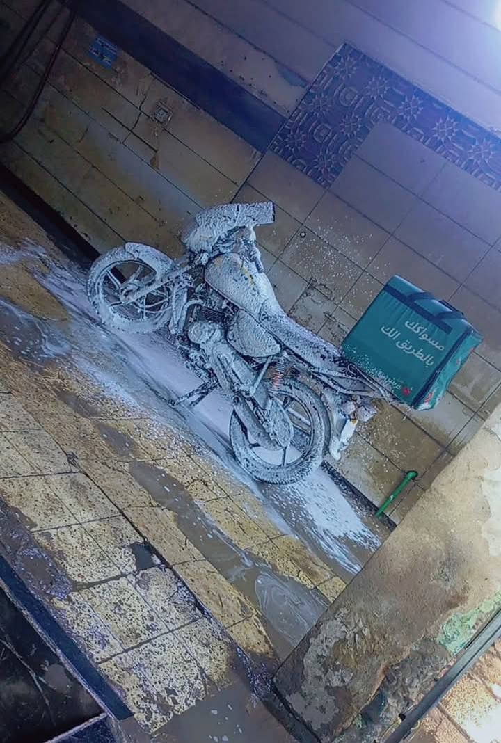 سلام عليكم
بوكسر كلاسك22 لبيع 
محرك ما مفتوح 
كهربائيات كله شغتله 
رقم بغداد نكليزي اسمي
تحويل ثاني يوم 
عنوان بغداد شارع حيفا 
رقم وتساب ***********
