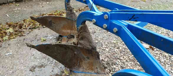 سەرەتا بەناوی خوای  گەورە و  میهرەبان.  
ئەم گاسنە بۆفرۆشتن مۆدیل2020ڕەقەم 12مەچەک بێ شکاوی بێ لەحیم هیچ پارەچەیەکی نەگۆڕاوە یەک دەستە نوکی شەریکەیە
ژ.م***********.***********
