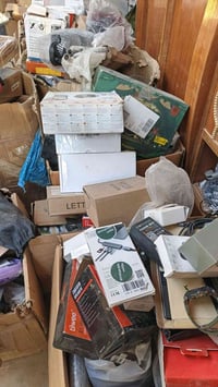 بضاعة أمازون • ٨ كراتين • بدون كسر