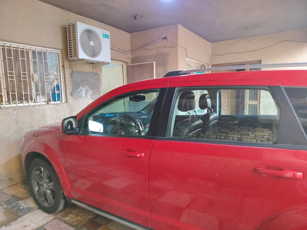 السلام عليكم
اخوان جورني كروز رود موديل ٢٠١٥ باسمي
بيها جاملغ أيسر خلفي
والسياره خير من الله اربعه سلندر
السعر ١٢٥ بيها مجال بسيط مكاني الناصريه مركز المدينه
رقم تليفوني *********** ابو مسلم الشمري
