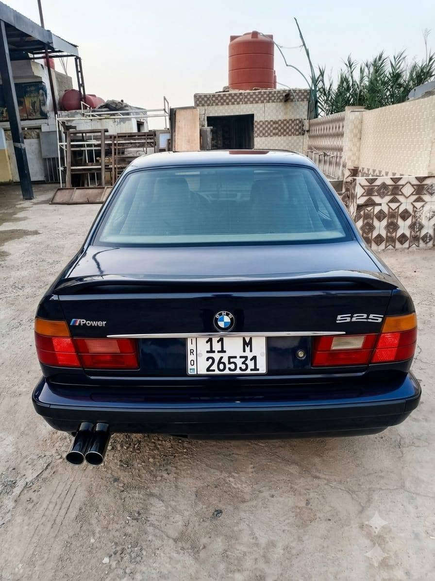 للبيع بي أم 525 رقم بغداد كير ومحرك شرط تخم تاير جديد حداديه تبريد بس غاز بسمي جاهزه علخير السعر ٥٥مكان السماوه ***********
