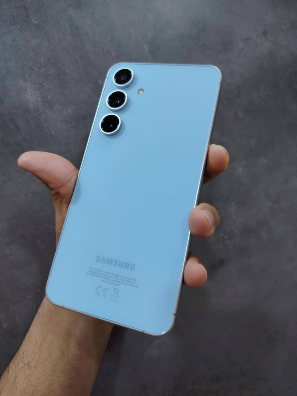 سلام عليكم Samsung S24FE جديد بدون ملحقات فقط كيبل شحن ويا الجهاز وتر مامفتوح ابدددد نضيف النضافة 90% ذاكرة 128 دبل شريحة للمراوس فقط شعندك مراوس نزل بالتعليقات لو راسلني خاص


**إذا كنت صاحب هذا الإعلان وتريد حذفه لأي سبب، رجاءا أرسل رسالة إلى الدعم الفني**