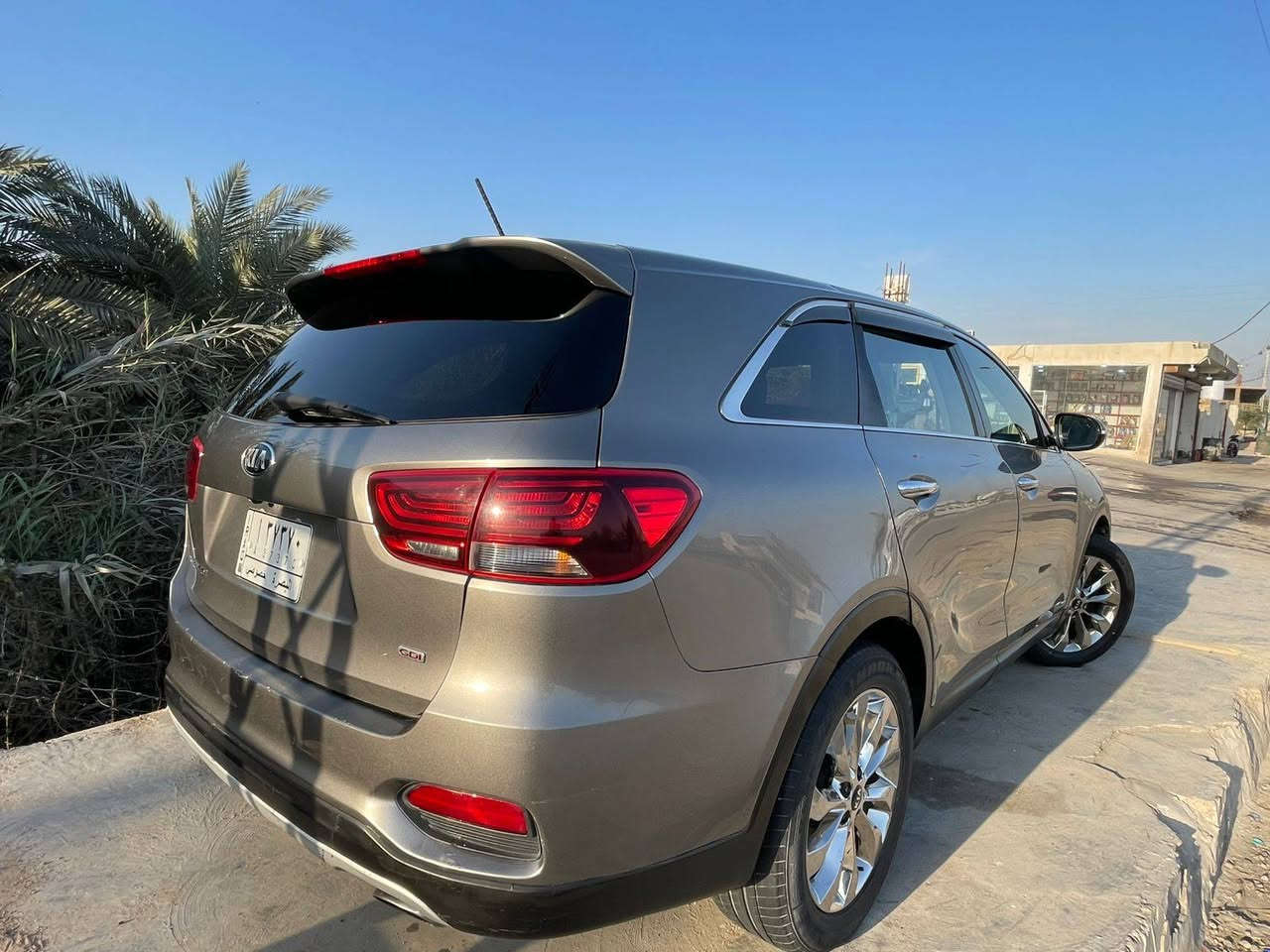 السلام عليكم
سورنتو 2019 باسمي
محرك 4  gdi مفتوح
7 راكب السيارة عليها ادامة كامله
يعني متصرف عليها ولا دينار 
وصور الحادث موجوده
السعر 155
العنوان البصره 
***********
