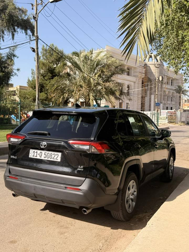 Rav4 2022 راف فور LE
كلشي مصور وكلشي بالفيديو واضح
الي جاد ويشتري يتواصل واتساباب بدون تعليقات 
***********
