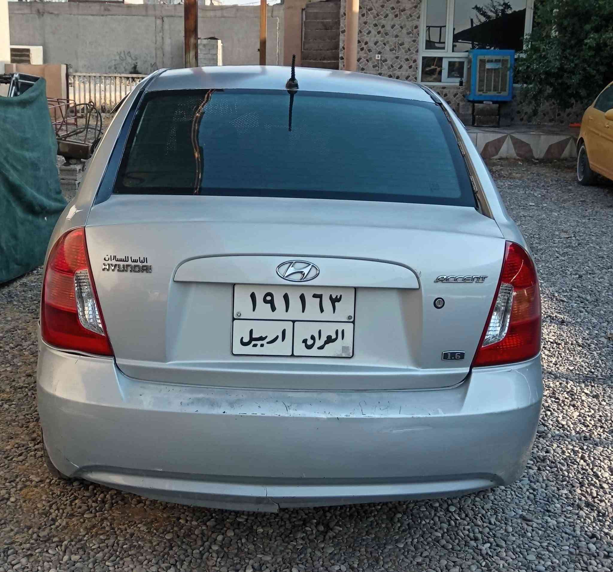 هونداي اكسنت 2010
مواصفات.  VVT
سلايت 
محرك.    16  بلادي
كير محرك شرط
رقم اربيل
شرط التحويل
باسمي
بيها سقف و قطعتين صبغ بدون دواخل
جامات كهرب
مركزي
 سلايت
السعر بلاش 67  ورقه مجال 
مكان السياره     كلك      خبات
***********        كورك      واتساب أربيل, العراق
