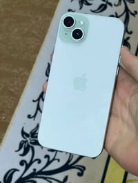 ايفون 15 بلص  نموذج شرق أوسط (AAA) سعة 256GB (تك سيم) نسبة البطارية 87...