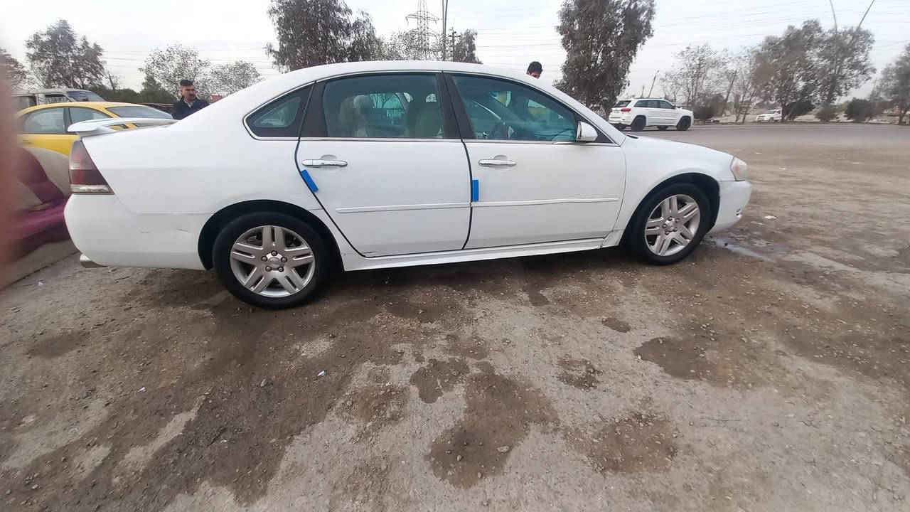 السلام عليكم انبالا 2013 LT2 السياره جاهزه من كل شي  احلى من الصور بيها قطعتين  من كندا وبيها طخه باب الايمن  وتعدلت على البارد بدون دواخل السعر تصل *********** بس واتساب وتدلل
