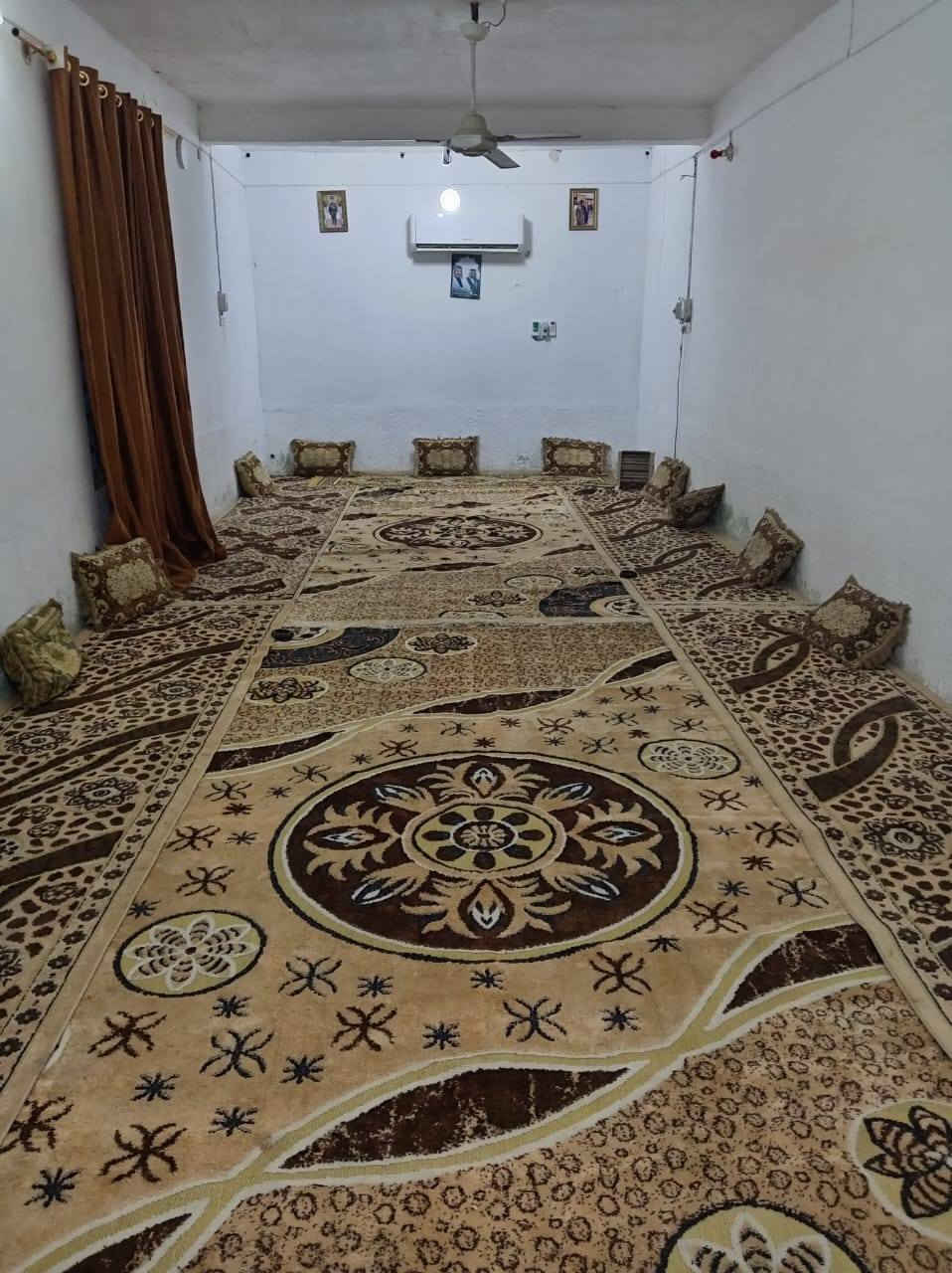 بسبب الوعوود الكاذبه عدنه النشر نص دونم مع بيت طابو سند 25 بأسمي مداور ثاني يوم على الطريق السنية السياحي خدمات كامله ماء كهرباء تبليط للباب سعر 75 بيه مجال
***********
