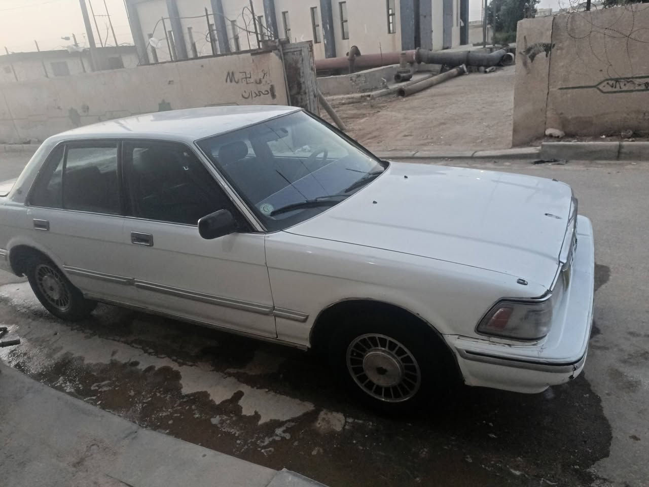 سيدان قادسيه رقم دولي بسمي سنويه جديده 31 الناصريه المركز احمد ***********

