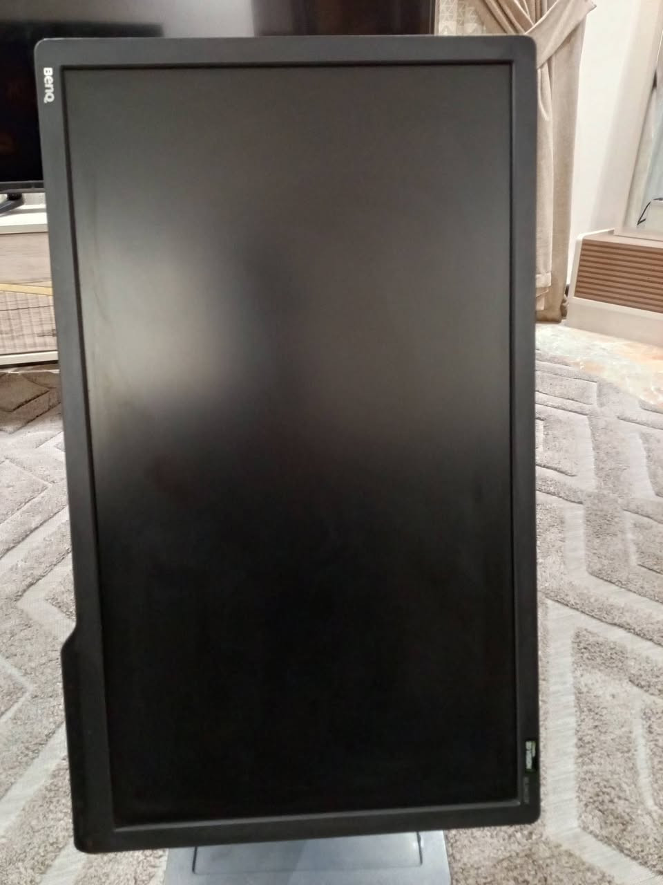 شاشة كيمنك
🖥️ BenQ XL2411-B
                            (1920×1080)
144Hz ✅
                                    القياس 24
1ms 
السعر ١٣٠
مكاني بغداد 
***********
