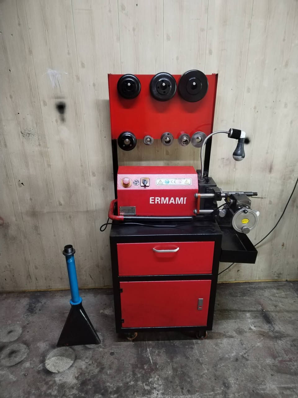 أسلام عليكم تورنه تصفير فلنجات الحجم الكبير خلفي أمامي سعره 28 ورقه  تورنه تصفير  فلنجات فقط أمامي سعره 15. ***********
