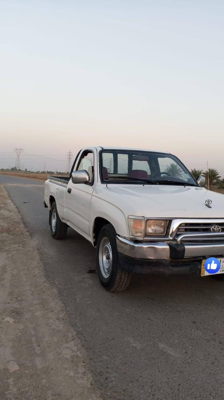 السلام عليكم بيكم لبيع موديل 2001 فلاحية سياره مكفولة مكينه كير شرط سياره جاهزة من كلشي حداديه جديده تخم تاير جديد رقم بغداد تحويل مباشر استفسار ***********
