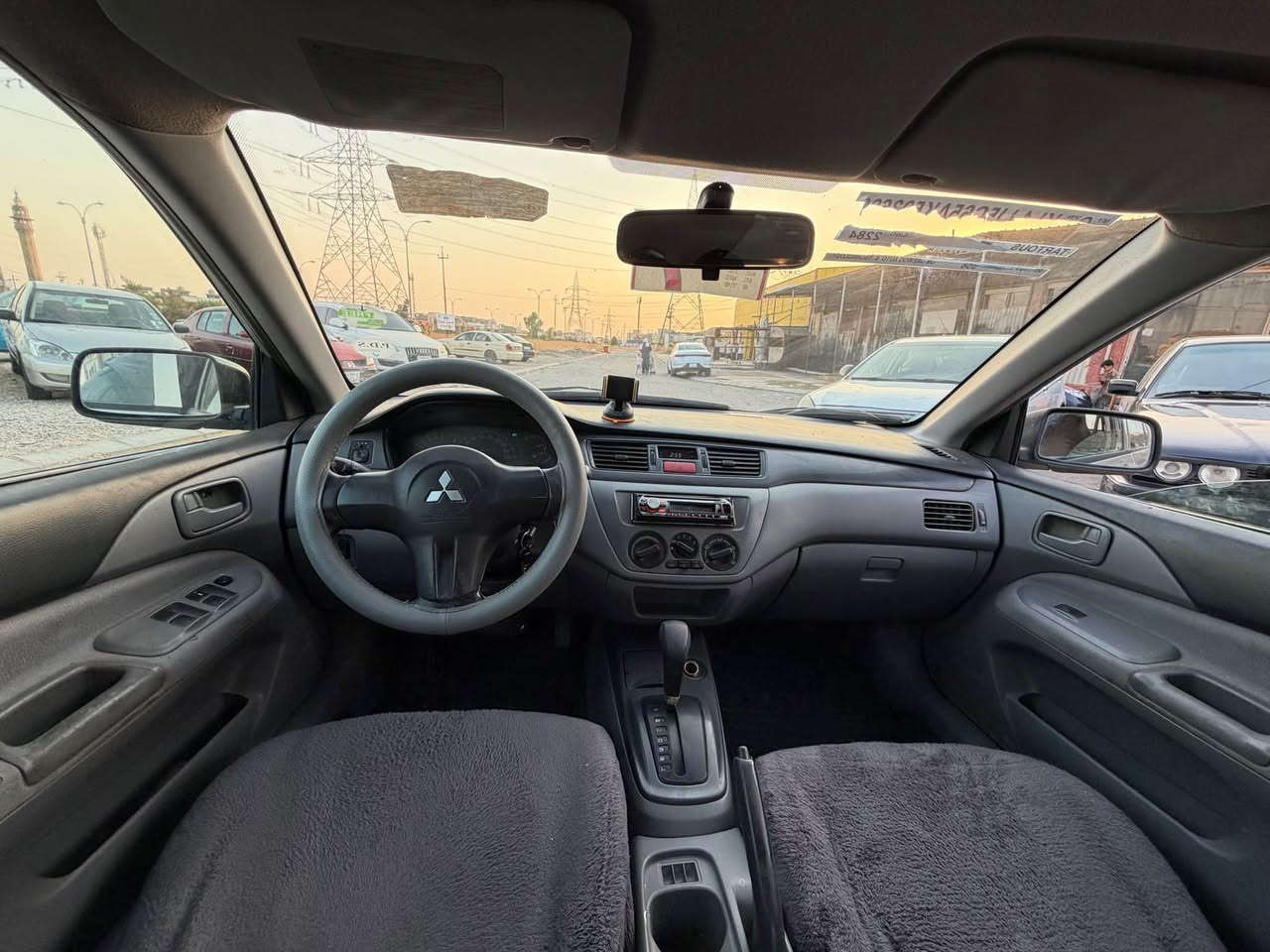 لانسر موديل ٢٠٠٩، گير توماتيك 
حيزام سبوغ بو جوانى گير و مكينه و تبريد به شةرت،نرخ:٥٦,٥$ وةرةقه و ١٥٠$ غرامه دواى معامله دةيگةرينمةوه، ژ.م:*********** أربيل, العراق
