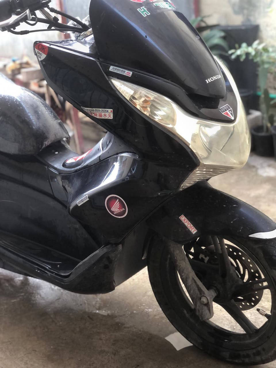 السلام عليكم دراجه للبيع جي الاول نظيف لوك السعر 11 ورقه محرك 150 ***********
