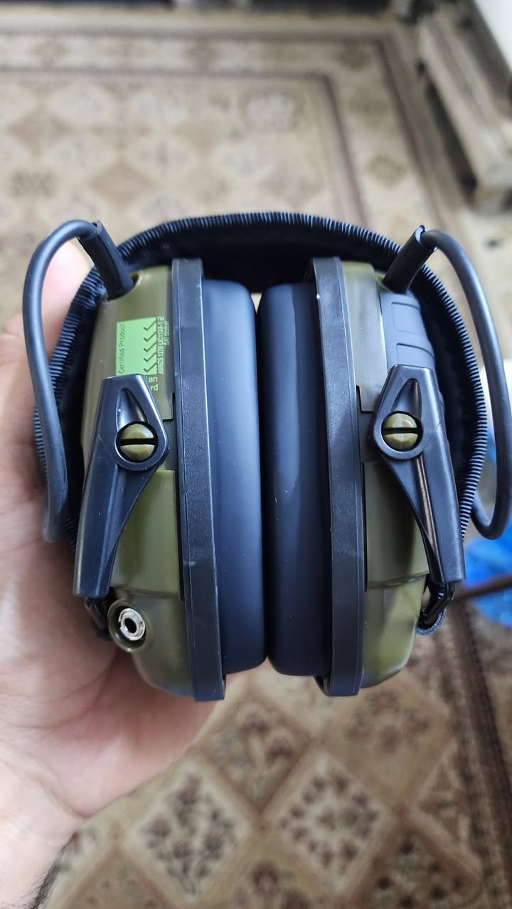 سماعة بهذا الشكل السعر ١٥ الف


**إذا كنت صاحب هذا الإعلان وتريد حذفه لأي سبب، رجاءا أرسل رسالة إلى الدعم الفني**