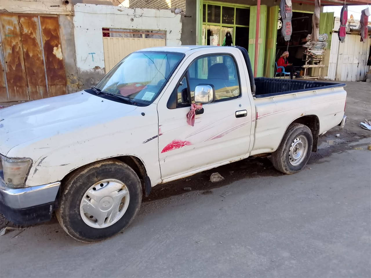 سلام عليكم بيكم 2001مكفوله كفاله عامه كير ومكينه وحداديه مكان السياره شنافيه للاستفسار على الرقم ***********
