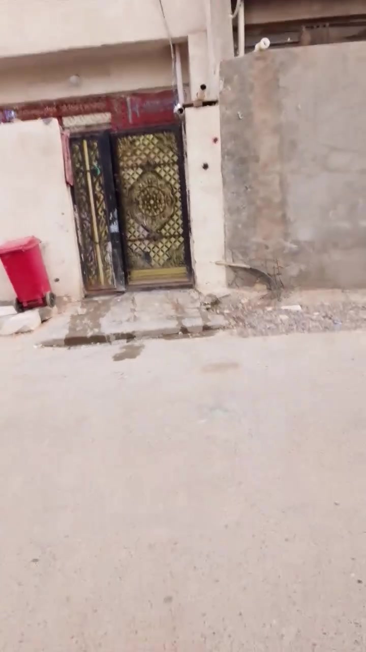 سلام عليكم بيت للبيع الزراعي شارع60الهياكل هاتف ***********
