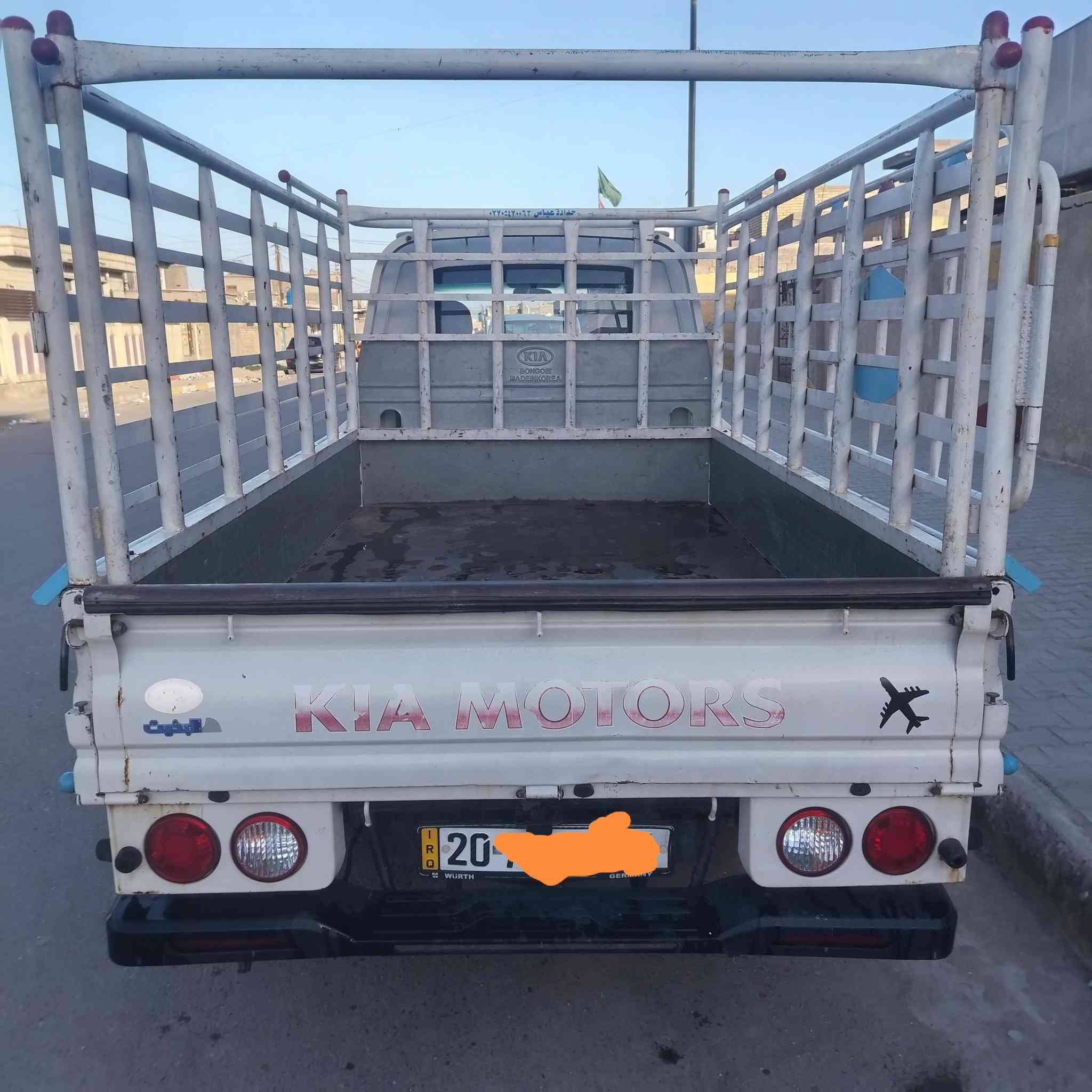 السلام عليكم ورحمة الله وبركاتة
للبيع كيا موديل 2015
محرك 2700
 السيارة كفالة عامة وجديدة مذب عليها ربع دينا گبل للشارع توكل الشغلك بيها

 السعر 115

مكان السيارة بغداد المعامل

 السيارة استخدام شخصي 

رقم التلفون ***********
