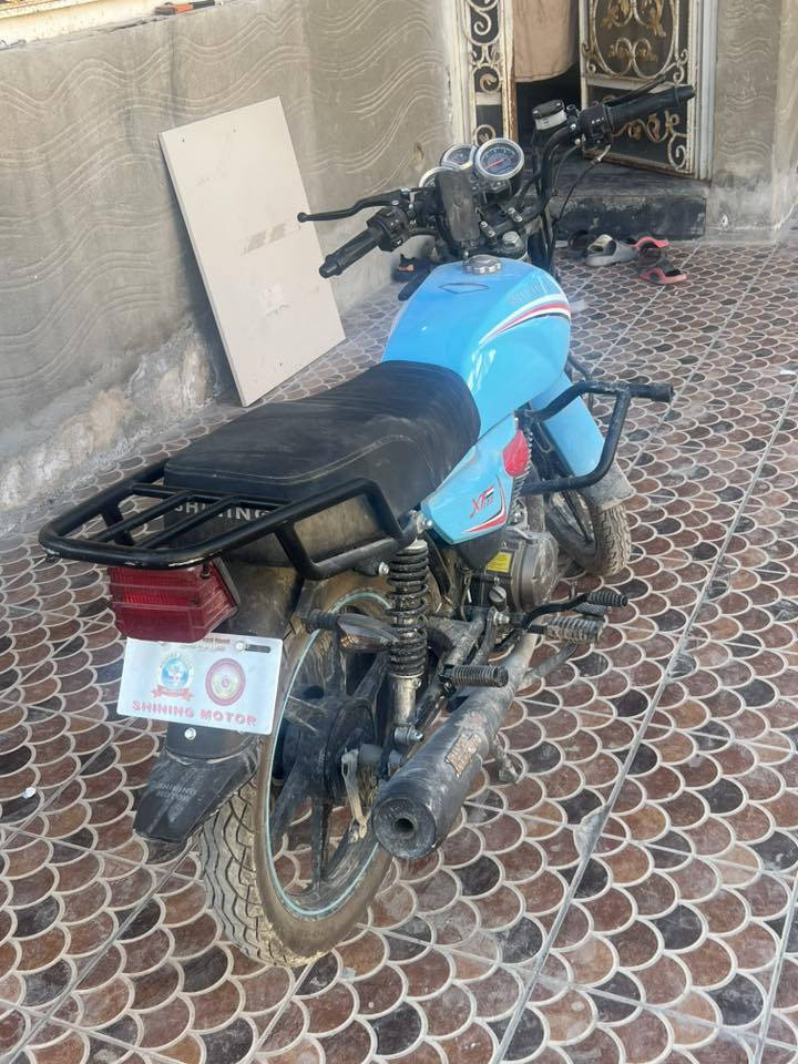 السلام عليكم 
دراجه شاينك 2025
الدراجه جديده صارلي شهرين تقريبا طلعتها من الوكيل و تراكها 
الدراجه جديده 
مكاني ثوره 
***********
