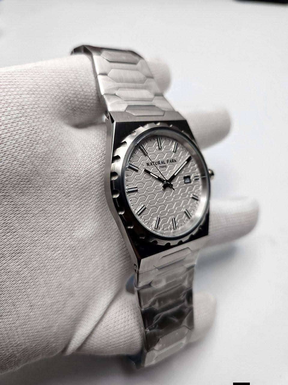 #مزاااااااد #مزااااااااد

التحديث الجديد من نتجرال بارك

فتح الباب 50 دولار والي عنده زود يكتب  

الرجاء ارسال الرقم والعنوان عالخاص قبل السوم

والتوفيق للجميع 

natural park

براند امريكي على اسم حديقه قوميه في امريكا 

دزاين روعه سلم

سير ستانلس ستيل
البدن ستانلس ستيل
القطر 40 رسمي
دزاين مميز
مكائن ياباني 
قفل بتر فلاي فراشه
براند امريكي 

تاتي بعلبه حافظه لعدم توفر علب اصليه
كميه محدوده

يوجد توصيل لجميع محافظات العراق 🤍


**إذا كنت صاحب هذا الإعلان وتريد حذفه لأي سبب، رجاءا أرسل رسالة إلى الدعم الفني**