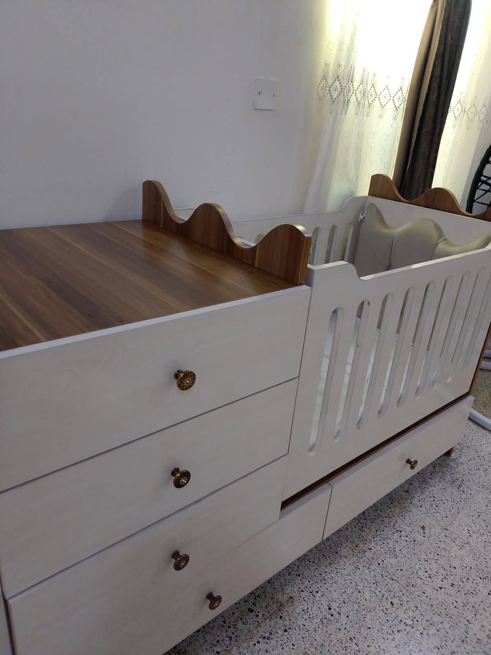 سرير طفل هزاز  خشب ثقيل mdf
5مجرات وباب تعليق 
 السعر 100وبي مجال 
الأستفسار ع الخاص


**إذا كنت صاحب هذا الإعلان وتريد حذفه لأي سبب، رجاءا أرسل رسالة إلى الدعم الفني**