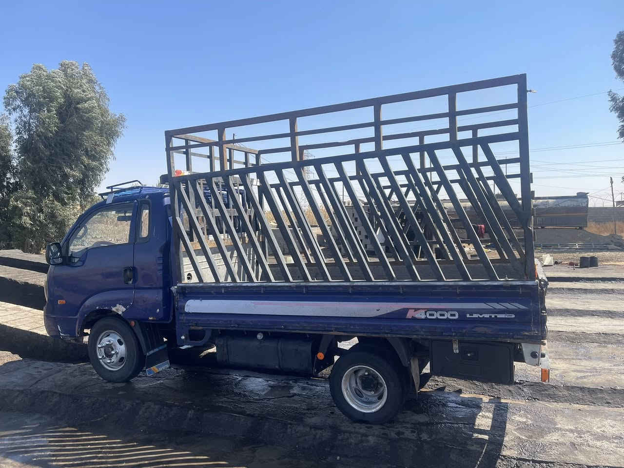 فحل 3000موديل 2008محرك كرنبا محور بم ونوزل مكفوله السعر 75بيه مجال رقم الهاتف ***********
