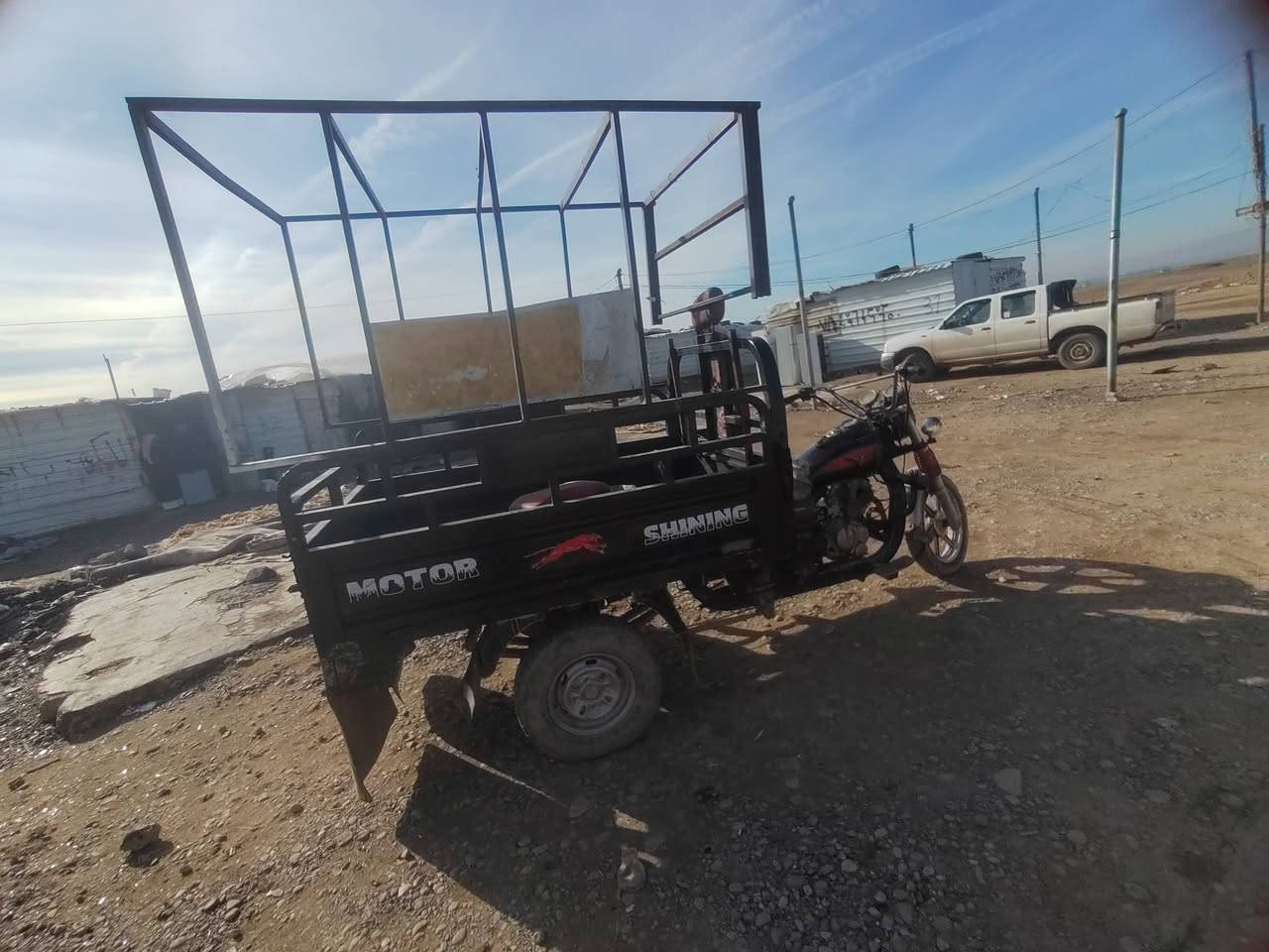 البيع السعر 600 وبيهه مجال المكان دبيكه مخمور
