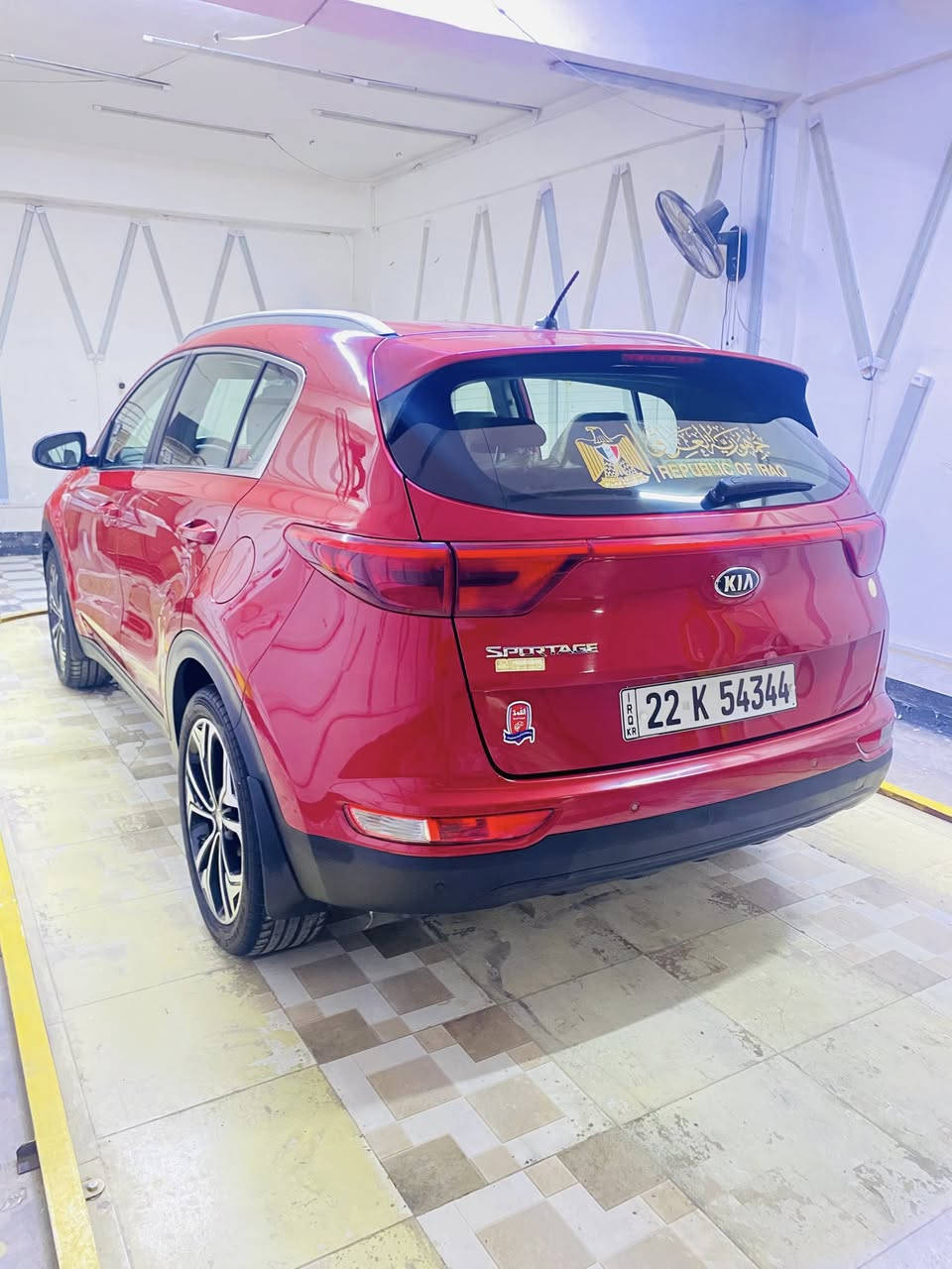 السلام عليكم
كيا سبورتج 2018 خليجي 
كفالة عامة لا صبغ ولا تبديل ولا بارد 
مكينة 2000 دوش ما مفتوحه 
تخم تاير حدادية صدر 
السيارة فول عدة البصمة
رقم دولي جديد 
تريد تحويل تريد وكالة 
السيارة بعدها وضع شركة 
مكانها واسط النعمانية 
***********
